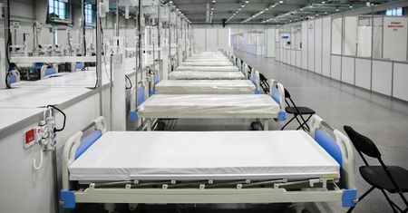 Przybędzie łóżek w szpitalu tymczasowym w Lublinie. Obecnie przebywa tu 38 pacjentów