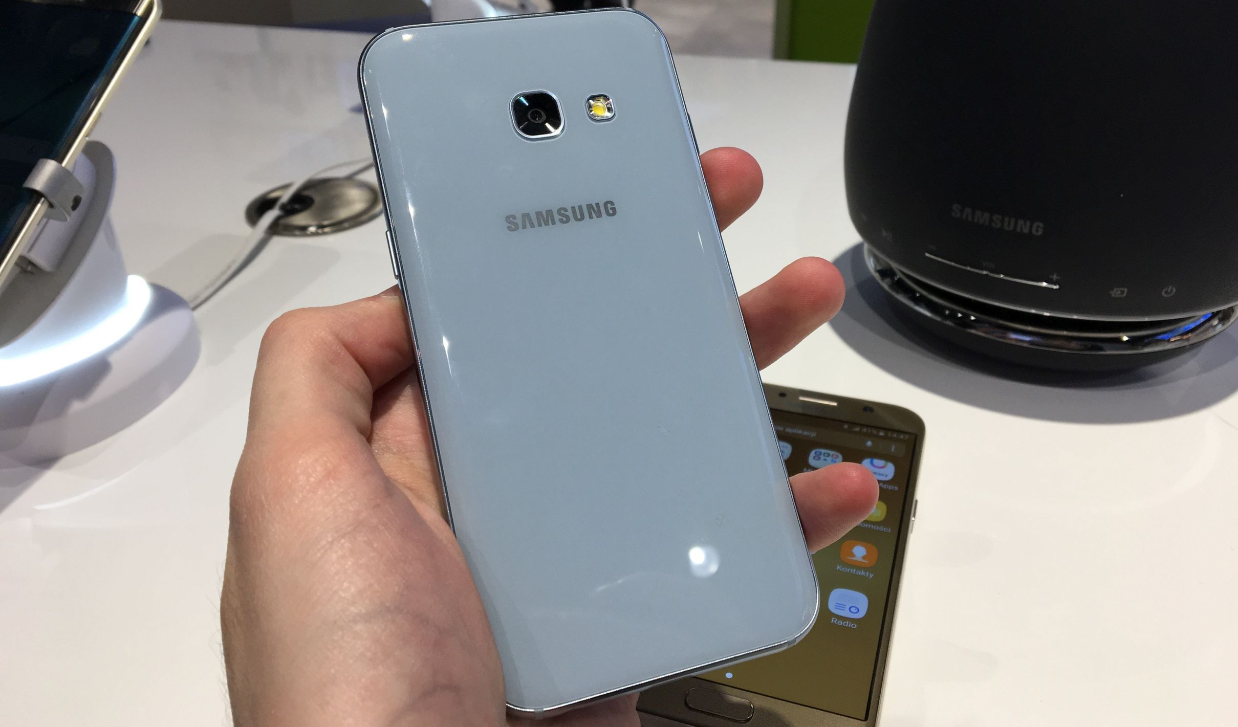 Samsung Galaxy A3, A5 i A7 (2017) oficjalnie. Zobacz nasze pierwsze wrażenia 8