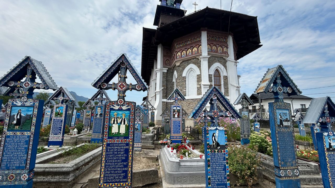 Cimitirul Vesel, czyli tzw. Wesoły Cmentarz