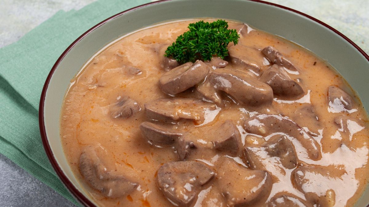 Cynaderki w sosie śmiatanowo-musztardowym