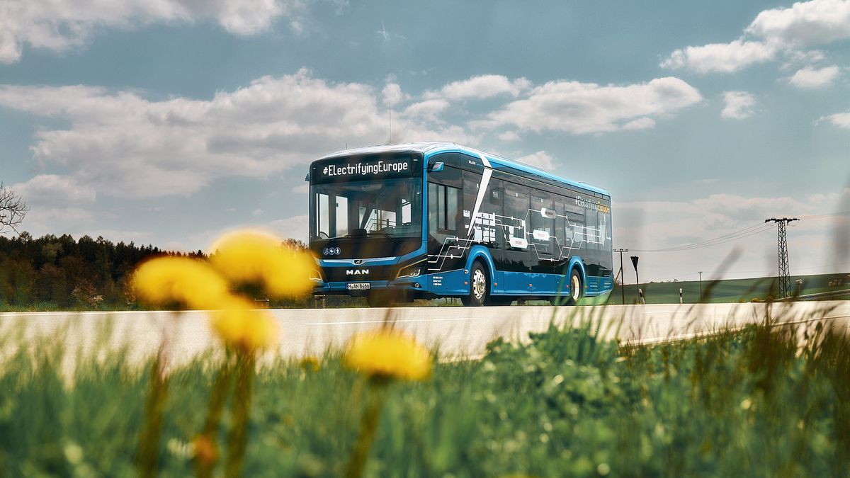 Polska jest unijnym hegemonem w eksporcie e-autobusów