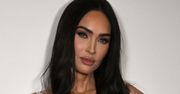 Tak ubrana przyszła na imprezę. Megan Fox wyglądała jak panna młoda po godzinach