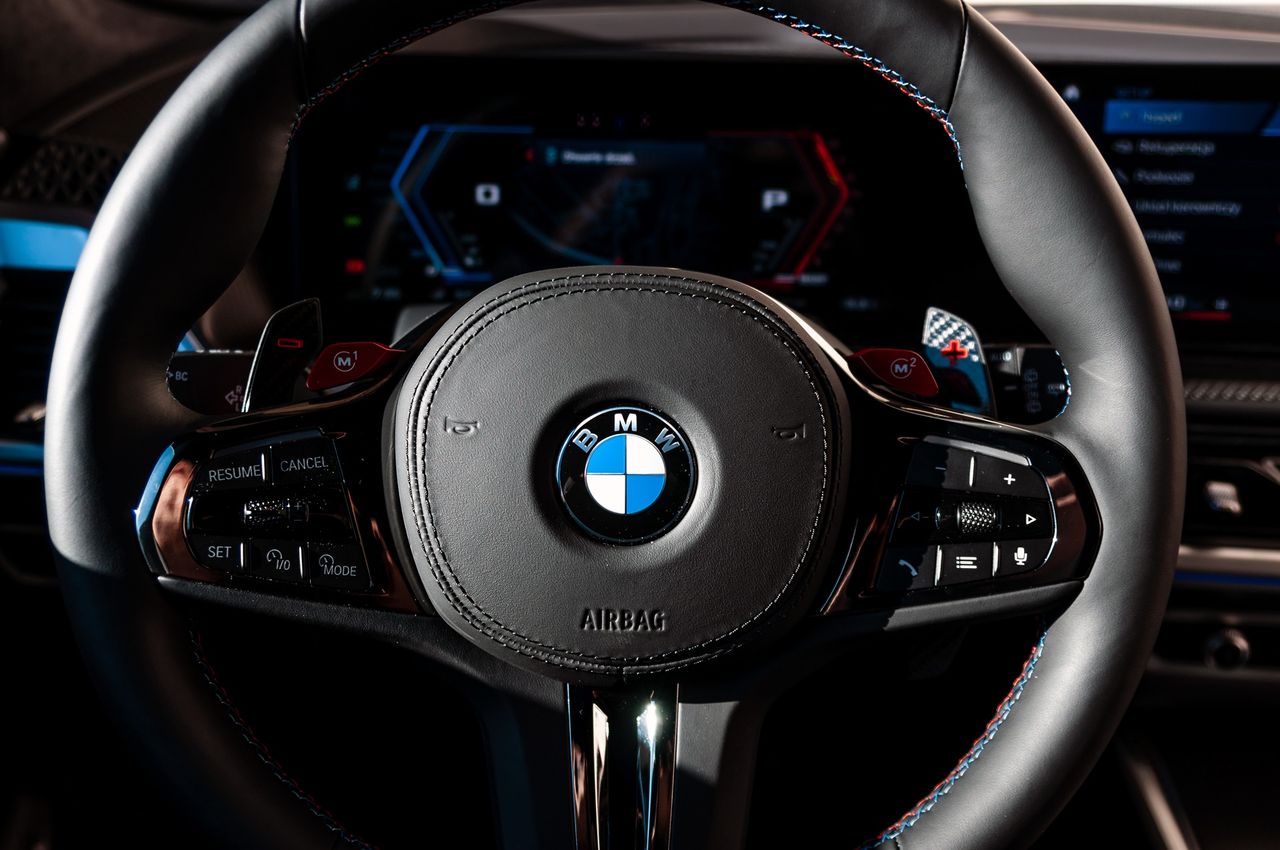 BMW XM (2023)