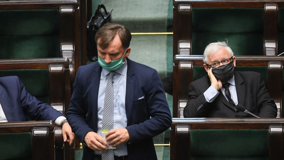 Zbigniew Ziobro nie chciał się zgodzić na ustawę o bezkarności urzędników. Jarosław Kaczyński postawił mu ultimatum
