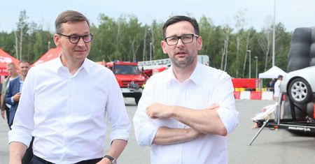 Dostawy ropy z Rosji wstrzymane. "Dobry dzień dla Polski. Świat wreszcie to zrozumiał"