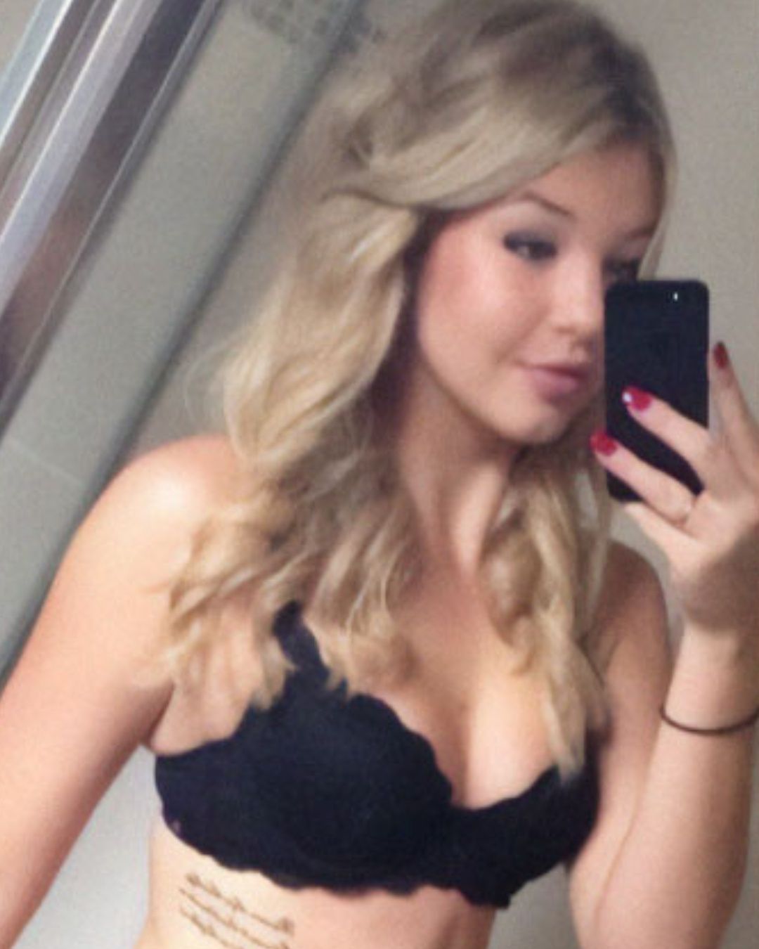 Amber Luke