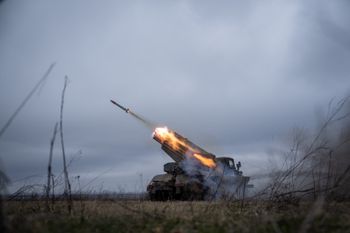 Już był gotowy do strzału. Ukraińcy uderzyli dronem