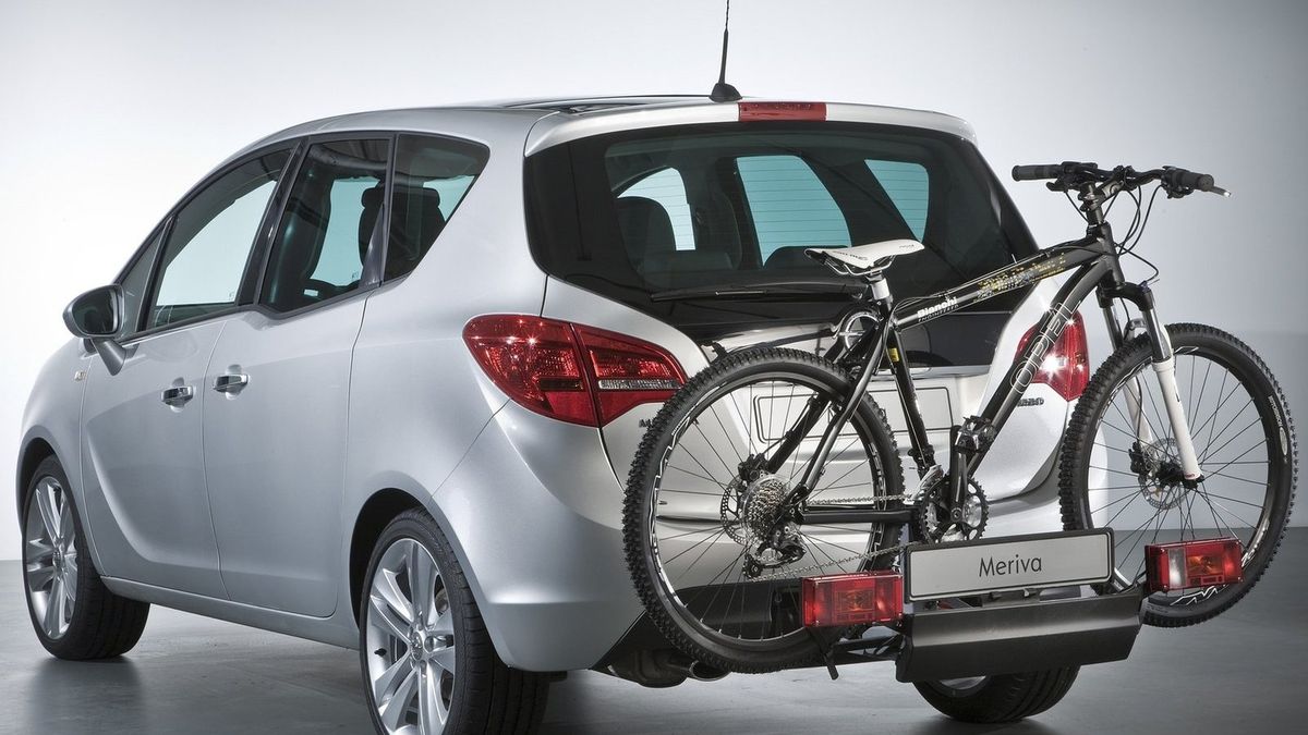 Jeden z lepszych sposobów przewożenia roweru samochodem. Od niedawna zalegalizowany w Polsce.