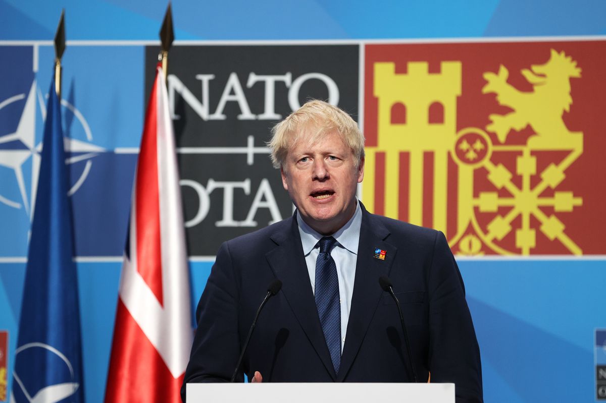 Premier Wielkiej Brytanii Boris Johnson liczy na deportacje imigrantów do Rwandy