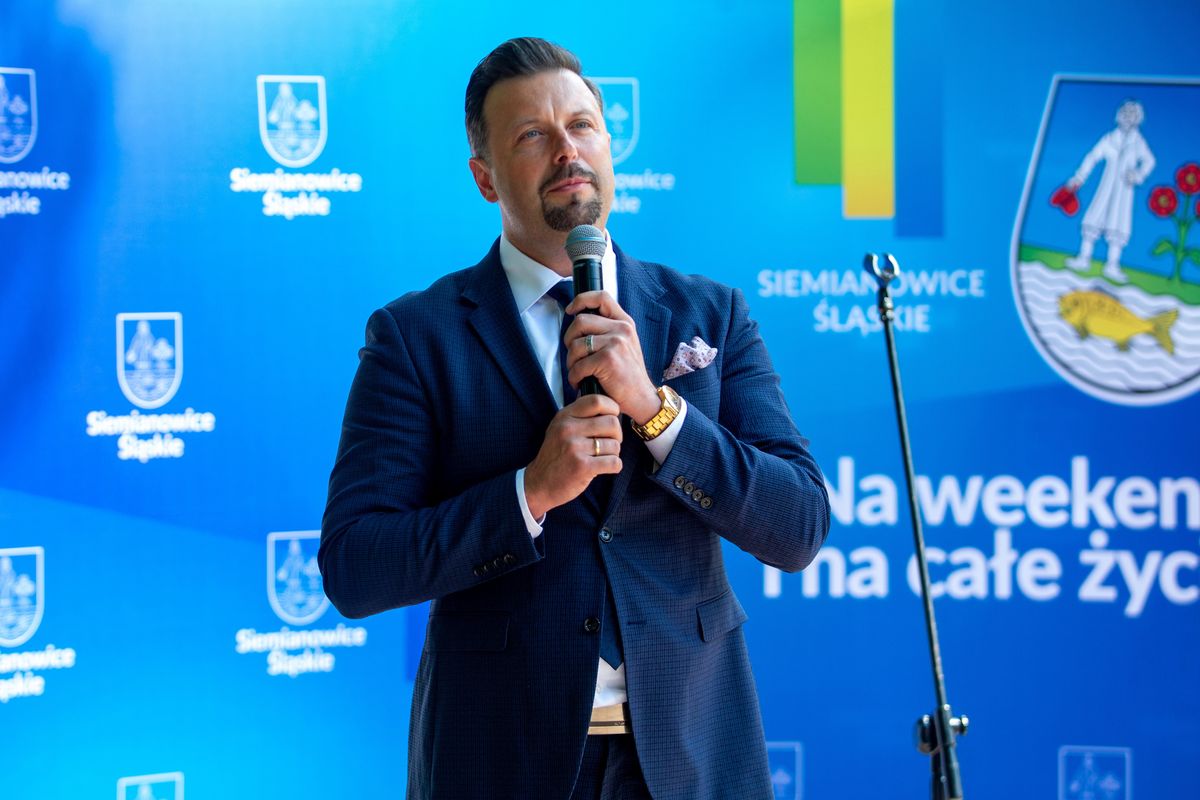 Rafał Piech. Lider partii Polska Jest Jedna. To siódme ogólnopolskie ugrupowanie w wyborach 2023