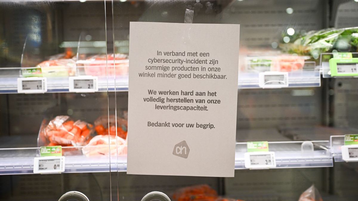 Zakłócenia w dostępności produktów w supermarkecie Albert Heijn w Rotterdamie po incydencie cyberbezpieczeństwa