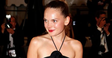 Zachwyciła na Orłach. Skradła show w białej sukni
