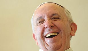 Papież polecił zanieść świąteczną babę i napoje budowniczym szopki