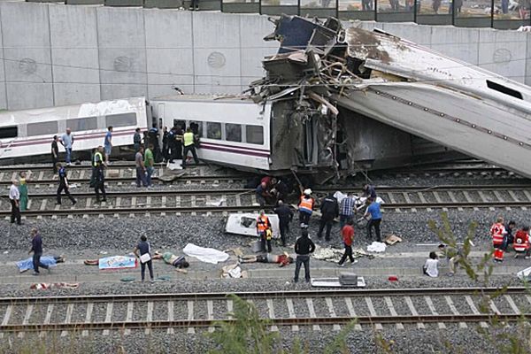Katastrofa kolejowa w Hiszpanii. Region Galicia ogłosił siedmiodniową żałobę, cały kraj - trzydniową