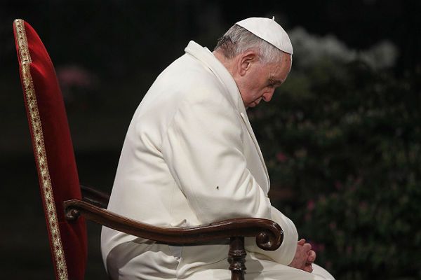Franciszek potwierdza linię Benedykta XVI wobec skandalu pedofilii