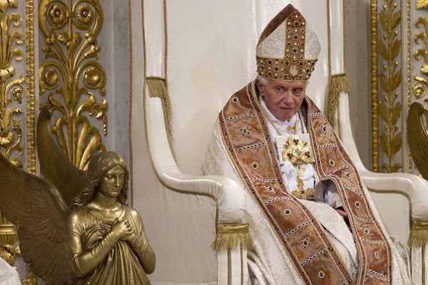 Benedykt XVI abdykuje. Brat papieża Georg Ratzinger: nadszarpnięte zdrowie powodem dymisji