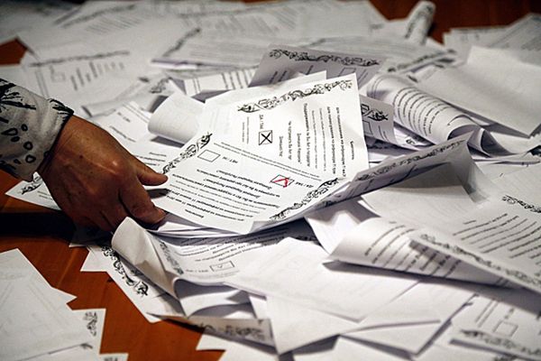 Ołeksandr Turczynow: organizatorzy referendów zostaną ukarani