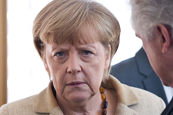 Angela Merkel prosi Władimira Putina o pomoc w uwolnieniu obserwatorów OBWE