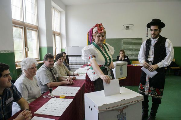Eksperci: wynik wyborów na Węgrzech wskazuje, że lewica się nie odbudowała