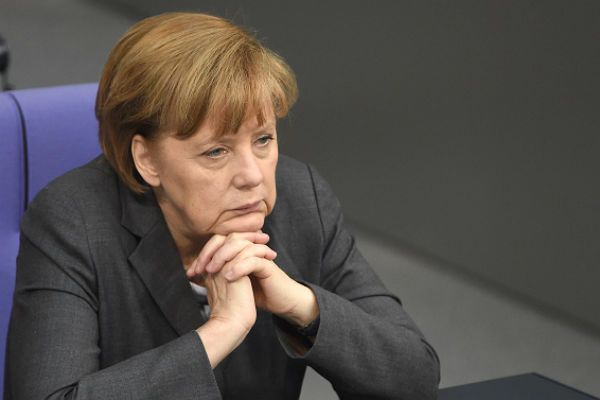 Angela Merkel: Kreml powinien powstrzymać siły prorosyjskie na Ukrainie