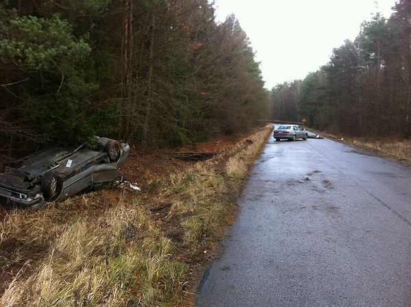 Śmiertelny wypadek. Auto rozjechało kobietę, która dzwoniła po pomoc drogową