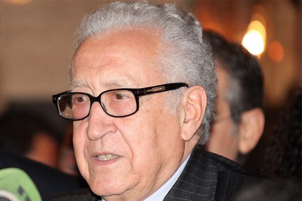 Lakhdar Brahimi ostrzega przed czarnym scenariuszem w Syrii