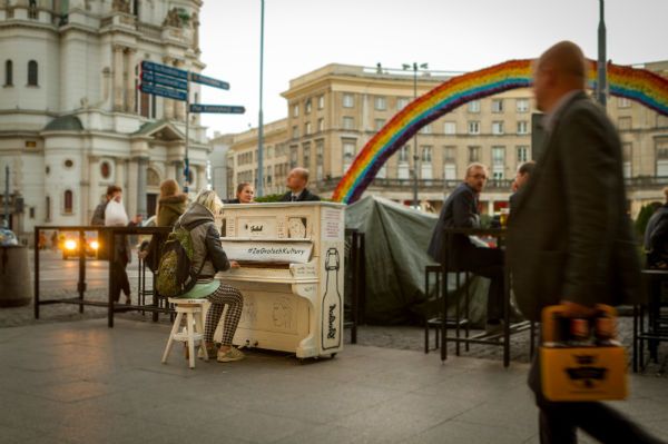 Pograj sobie na pianinie