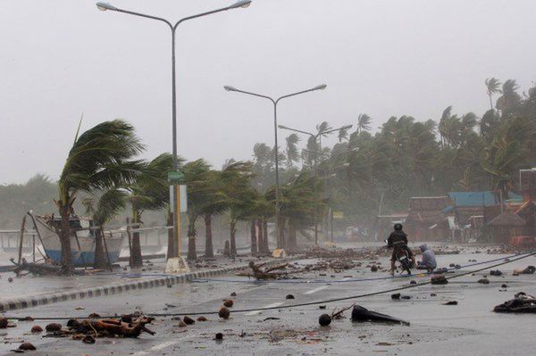 Tajfun Hagupit uderzył we wschodnie Filipiny