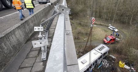 Tragiczny wypadek polskiego autokaru w Belgii