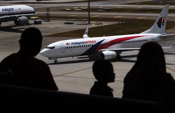Samolot linii Malaysia Airlines na lotnisku w Kuala Lumpur
