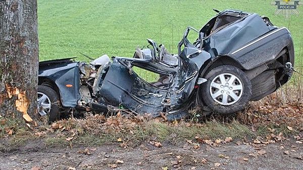 Samochód po wypadku