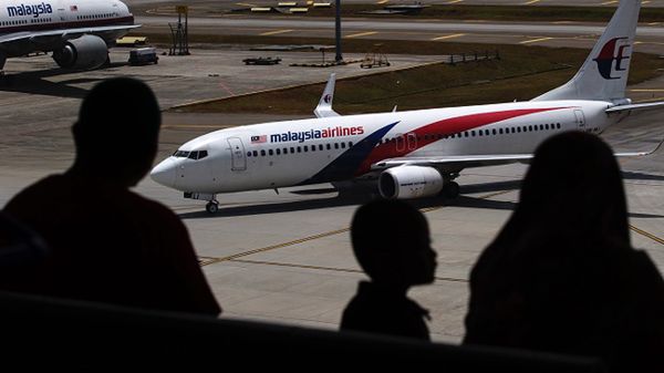 Samolot linii Malaysia Airlines na lotnisku w Kuala Lumpur