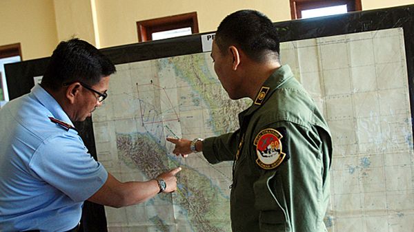 Porażka poszukiwań rodzi coraz więcej pytań dotyczących przebiegu operacji