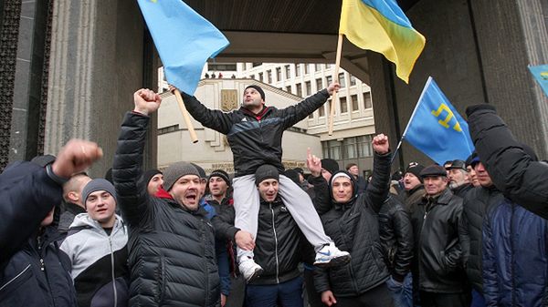 Na Krymie ludzie wyszli na ulice