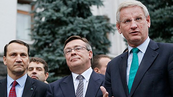 Od lewej: Radosław Sikorski, szef MSZ Ukrainy  Leonid Kozhara oraz szef MSZ Szwecji Carl Bildt