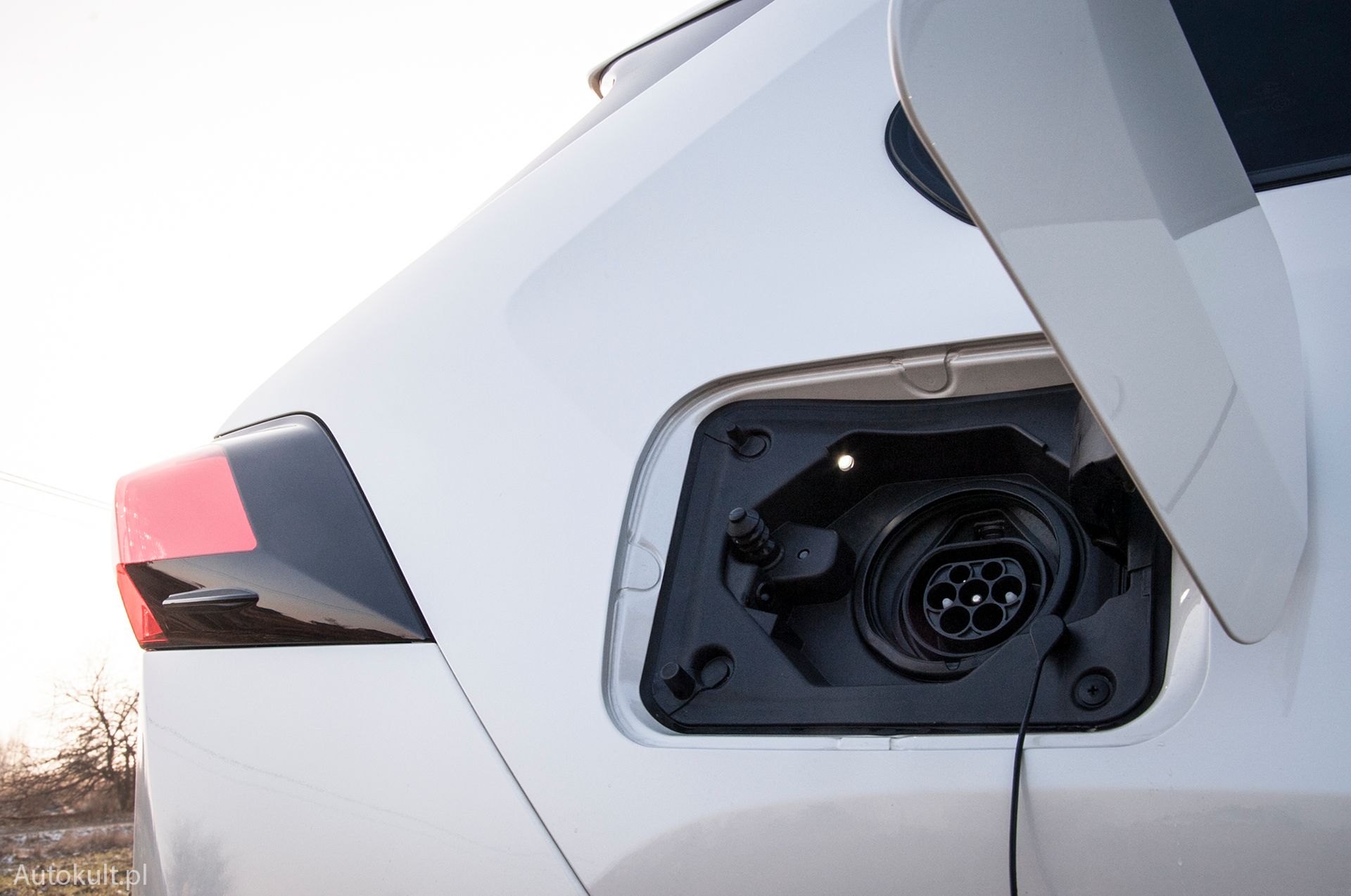 Suzuki Across PHEV (2021)