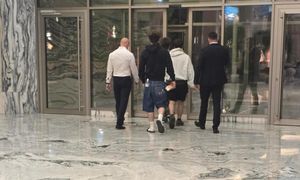 Odwiedził Gołębiewski w Pobierowie. Nagle taki widok. Wyproszeni