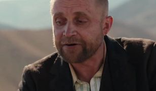 Zaledwie parę scen. Ten serial Amazona z Adamczykiem to porażka