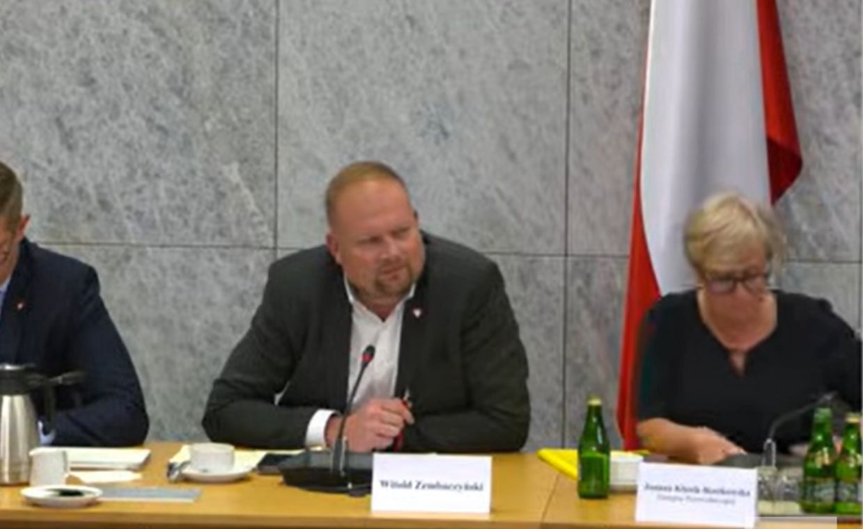 Kluzik-Rostkowska nie wyłączyła mikrofonu? Jej słowa podbijają sieć