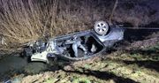 Jechali w czwórkę. BMW uderzyło w wysepkę. Tragedia na Mazowszu