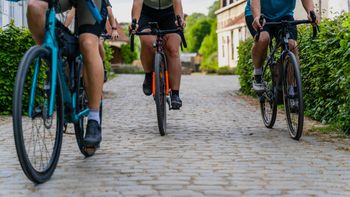 Mieszkańcy Srebrnej Góry rowerowo rozpoczęli wakacje