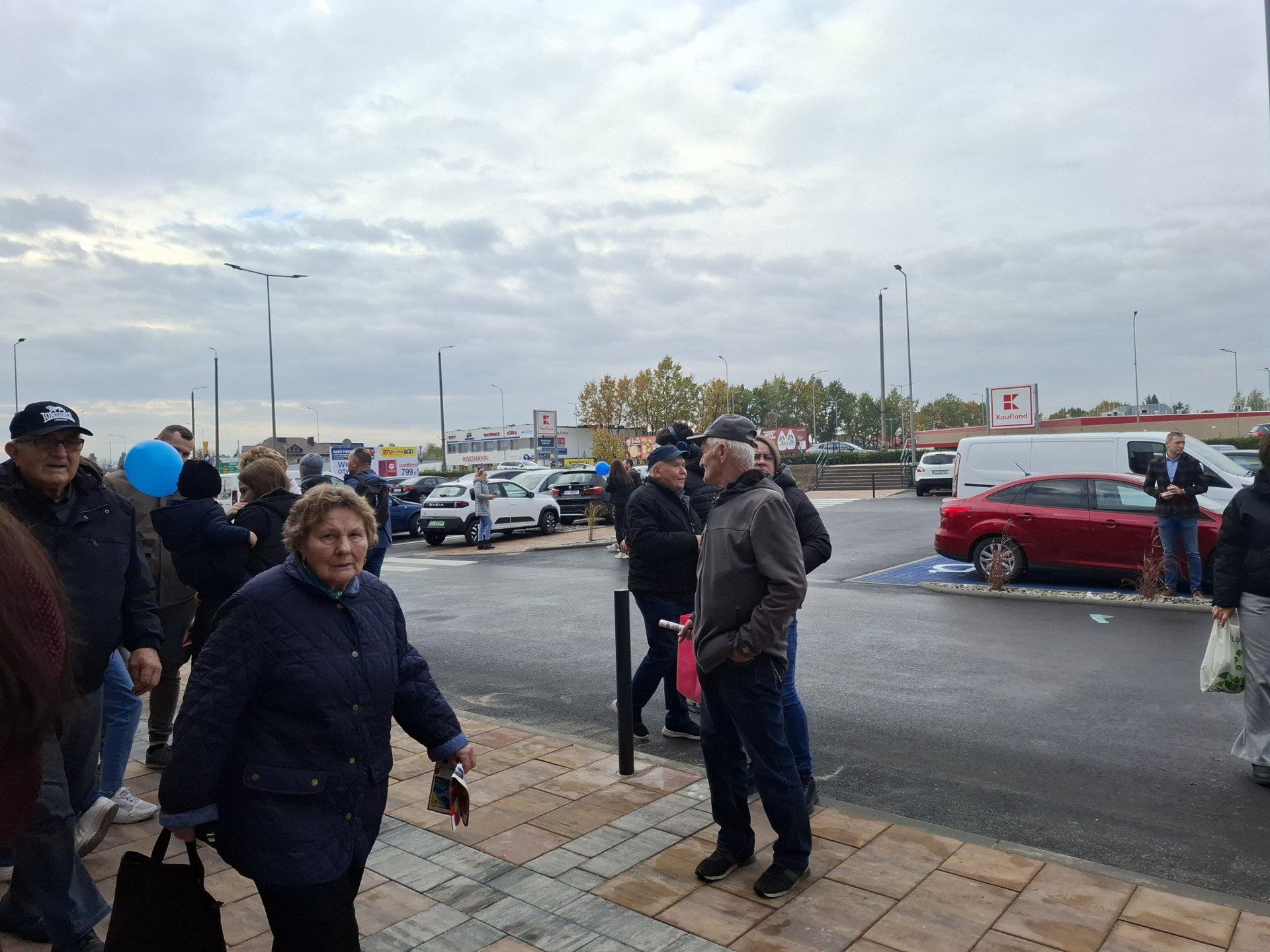 Otwarcie nowej galerii handlowej w Skierniewicach przyciągnęło tłumy