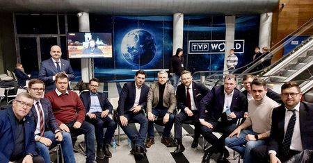 PiS broni TVP. Kaczyński zapowiedział "dyżury"