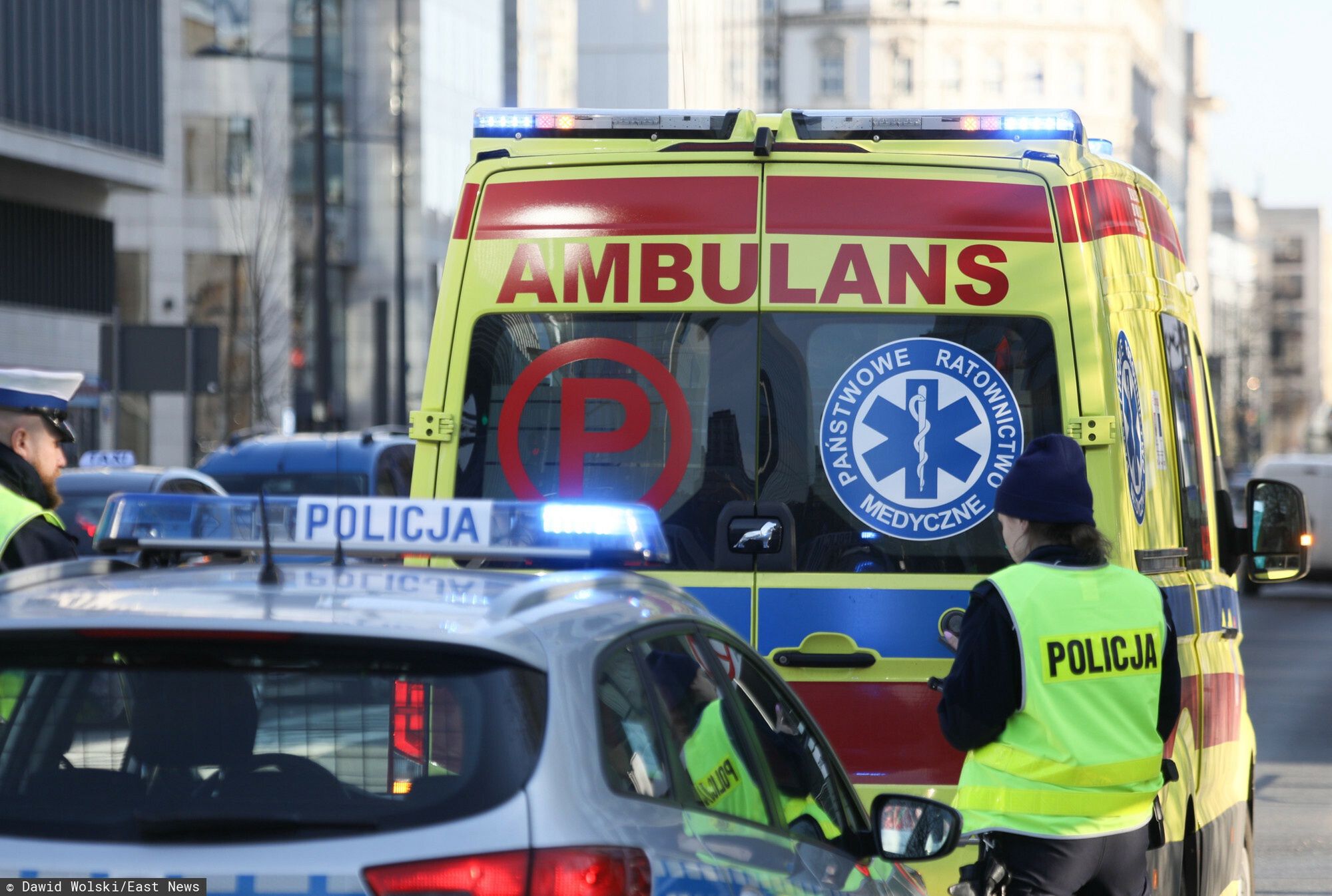 Bójka na ulicy w Poznaniu. 33-latek w ciężkim stanie trafił do szpitala