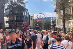 Tłumy w Zakopanem. Turyści przedłużyli wakacje