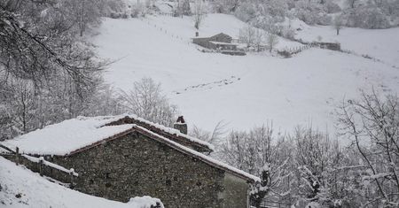 Spadł śnieg w Hiszpanii. Nagły zwrot w pogodzie