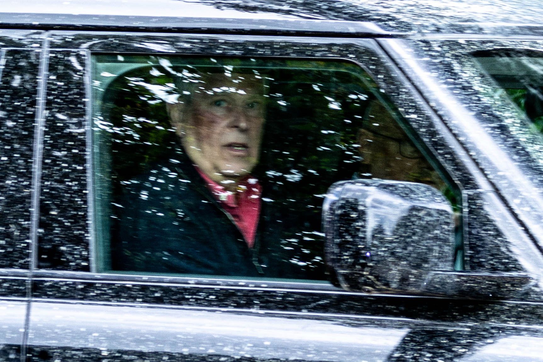 Andrzej Mountbatten-Windsor na nowych zdjęciach