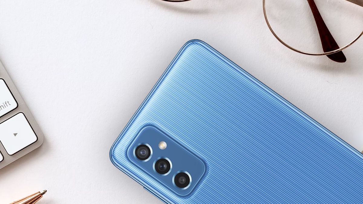 Samsung Galaxy M52 5G w całej okazałości. Oto specyfikacja, zdjęcia i cena 1