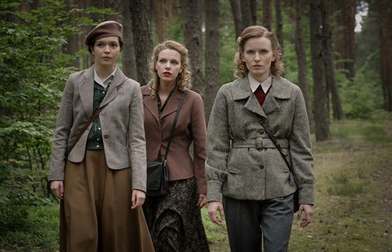 „Wojenne dziewczyny” z widownią mniejszą o 220 tys. osób niż rok temu