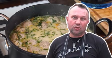Wcale nie ogórkowa czy pomidorówka. Kiedy na stole ląduje zupa z przepisu Strzelczyka, każdy chwyta za łyżkę